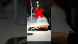 Не забывайте правильно держать руки в лампе 😉 