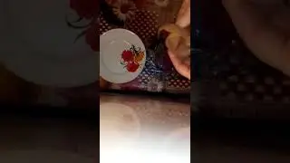 Как чистить свежую картошку.
