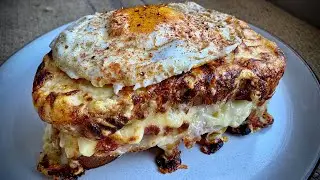 CROQUE MONSIEUR / MADAME -  HAM & CHEESE SANDWICH ON STEROIDS!
