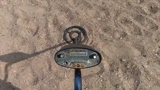 Straight Up Metal Detecting : Lexington Beach 2017