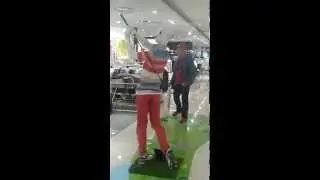 Делиев в магазине
