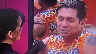 Ricardo Peralta LLORANDO por palabras de Arath de la Torre