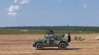 Нарезка. День ВДВ на полигоне Алабино 2021.