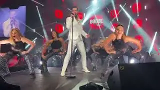 Bouke &EM Band - A Little Less Conversation 19/04 Ziggo Dome
