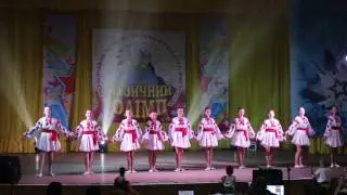 Танцювальний колектив «Дитинство» Керівник Марина Сергіївна Стус
