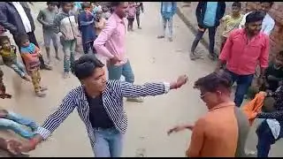 #ok_bhai_status साडी को पल्लू लटके लांगुरिया सोनू। भाई डांस करते हुए