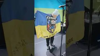7000$ за прапор в Нью-Йорку від Володимира Волченко