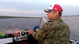 Прокатились крым и ямаха 40 4 такта