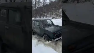 Нива 💪 #покатушки #уаз #offroad #uaz #niva #буханка #гараж #raptor #дрифт #бездорожье