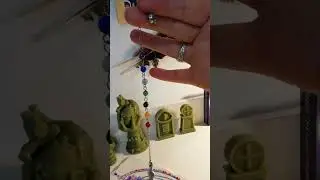 РАБОТАЯ С МАЯТНИКОМ - ЭТО СПИРИТИЗМ⁉️ ВЫ ЯВЛЯЕТЕСЬ ПРОВОДНИКОМ ИЛИ⁉️ЭТО БЕЗОПАСТНО ИЛИ⁉️