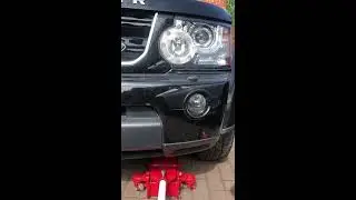 How to jack-up and remove a wheel on a Land Rover Discovery 3 or 4