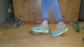 Crush plastic bootles in  my Nike Air Max 90 crush fetish ASMR Recycling 