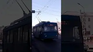 Троллейбус ЗиУ-682Г-016.04[Слобода] борт.номер 2121 маршрут 10 совместно с @vladtrains183