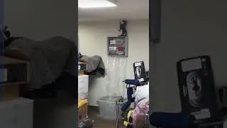 Du coup j'appelle qui ?? Le plombier ou électricien ?? électricité bâtiment  💡🔌🚨🚰🚿💧🌊 