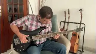 "Autumn Leaves" -  Nat King Cole | Cover (Bass and keyboard)