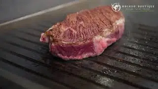 Рецепт приготовления фирменного стейка Денвер с овощами под клошем с ароматным дымом МЯСНОЙ BOUTIQUE