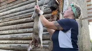 Убираю кроликов .. возраст 4 месяца