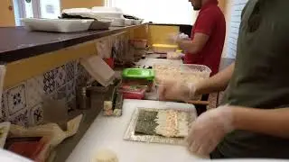 Процесс приготовления суши