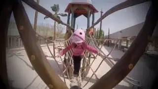Gopro Hero 4 Black  girl 3 years old crossing park !!