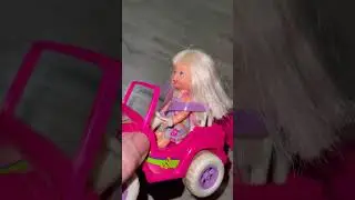 1997 Kelly Doll Jeep Power Wheels Playset! 