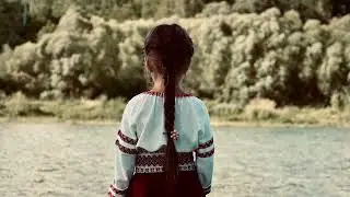 SOLOMIYA  - В саду осіннім айстри білі