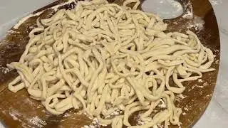 Chicken Noodle Soup ( DAK- KALGUKSU )