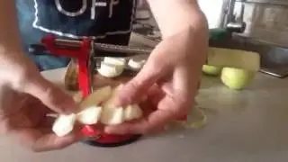 Яблокочистка apple peeler видео #яблокочистка #яблокорезка