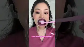 How to properly brush with a manual toothbrush. 