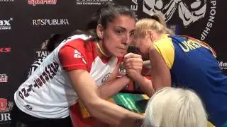 В девушку вселился демон