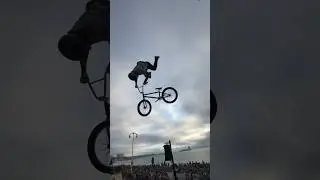 🏆😵‍💫 Daniel Sandoval's winning trick for the Best Trick Award @omarisquino ! 🔥 #bmx