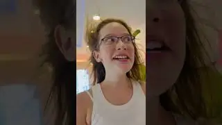 Она летит или нет? 🤔)) 