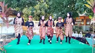 Tari Kreasi Wonderland Indonesia - Anak SD