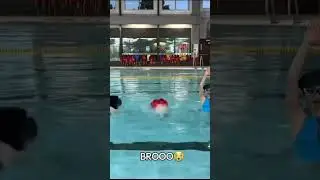 ELI CANT SWIM😭💓 Like and subscribe! 
