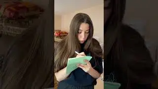 И надо уже начинать думать, что декану на Новый год дарить будем! #смешно #универ #студенты #жиза