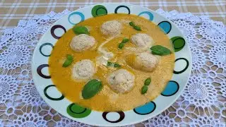 УЛЮБЛЕНИЙ ОВОЧЕВИЙ КРЕМ-СУП З ФРИКАДЕЛЬКАМИ МОЄЇ РОДИНИ