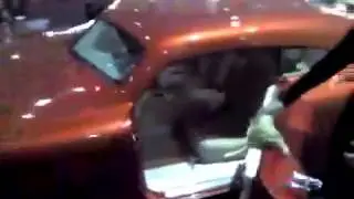 Carro muito louco no salão 2 rodas