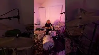 Tal Bergman | Tight And Crazy #drums #drumming #drummer #groove #recordingstudio 😎👍