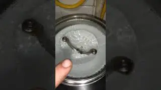 Дисцилированая вода, в домашних условиях.
