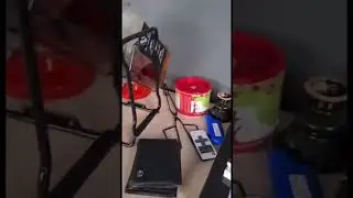 Хотел налить вискаря)))