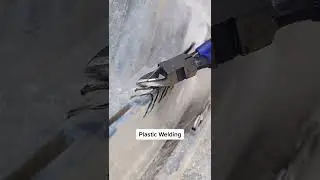 Fixing a split plastic trim by plastic welding