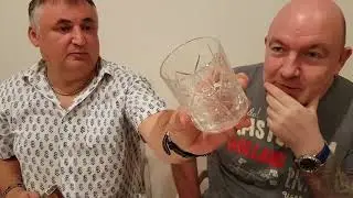 Как выбрать стаканы (бокалы) для виски: есть ли разница в форме