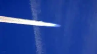 29.srpna 2015 17:00 Teplice - letadlo zapíná a sprejuje chemtrails + několik UFO (Orb)
