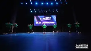 B .V.  JUNIORS  l JUNIORS BEGINNERS l E-MOTION DF 2023