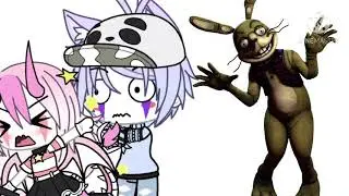 Girl animatronic eve when she sees glitchtrap