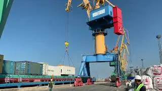 НМСК "Казмортрансфлот"  - погрузка судна "Туркестан"