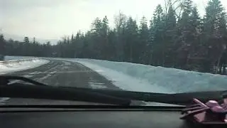 незамерзающая речка и дорога Лидога-Ванино