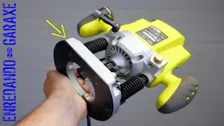 Why that straight edge in the plunge router base?