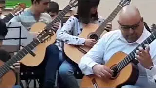Orkestar gitara izvodi "The Entertainer" /Scott Joplin/ 👏❤🌟🎸 (12.05. Pedagoški muzej)