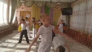 Последнее родительское собрание в детском саду, логовыпуск