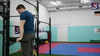 Отжимания на брусьях - базовая техника.